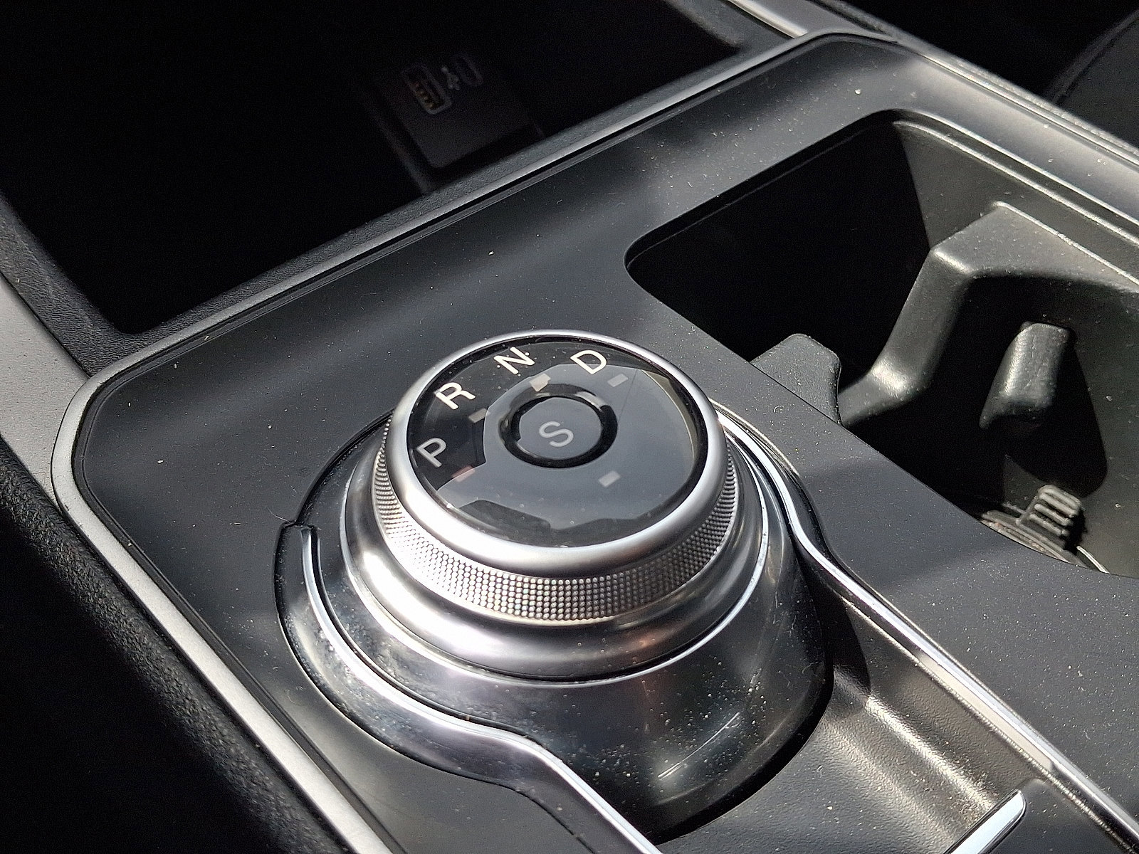 Certified 2022 Ford Edge SE w/ Black Appearance Package image 14