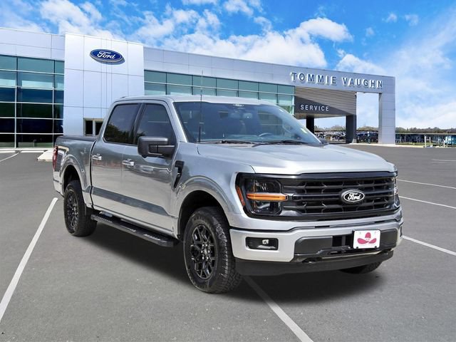 Certified 2024 Ford F150 XLT w/ XLT Black Appearance Package AWD/4WD image 6