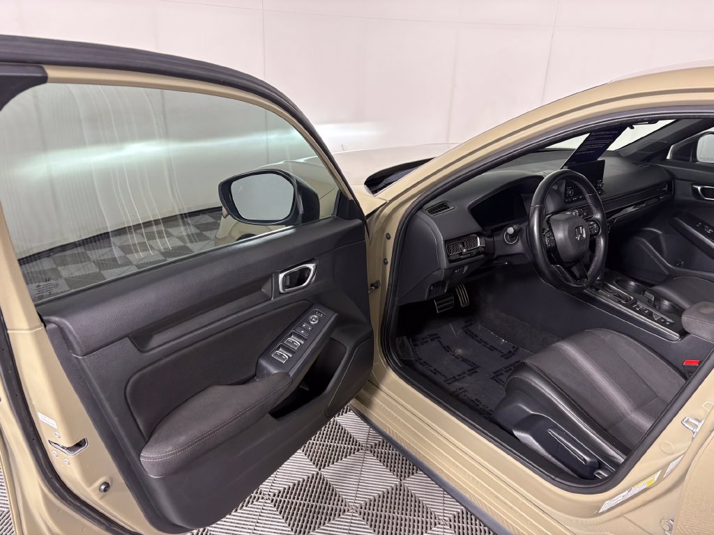 Used 2025 Honda Civic Sport image 11