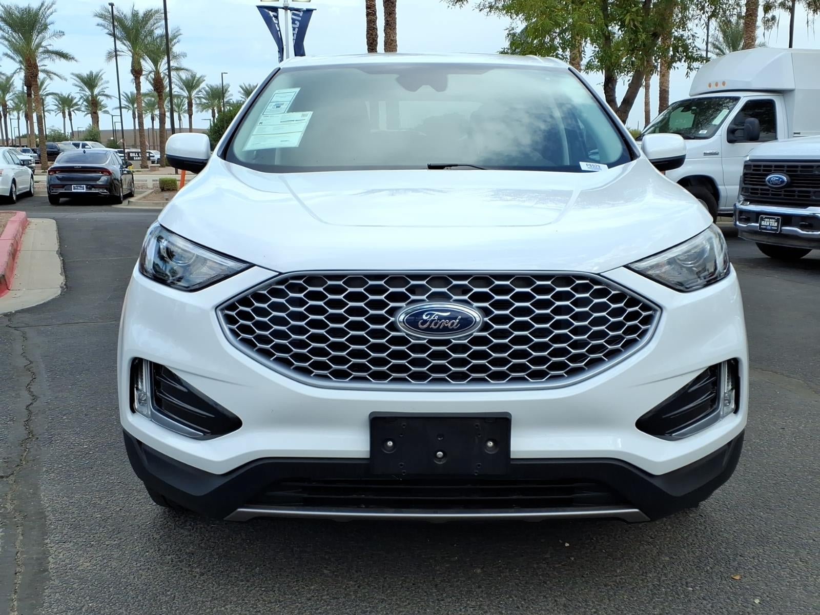 Certified 2023 Ford Edge SEL w/ Convenience Package AWD/4WD image 2