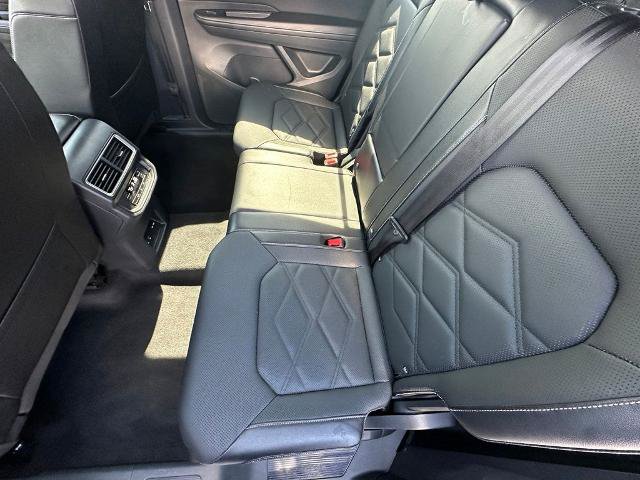 Used 2025 Volkswagen Atlas SE FWD image 18