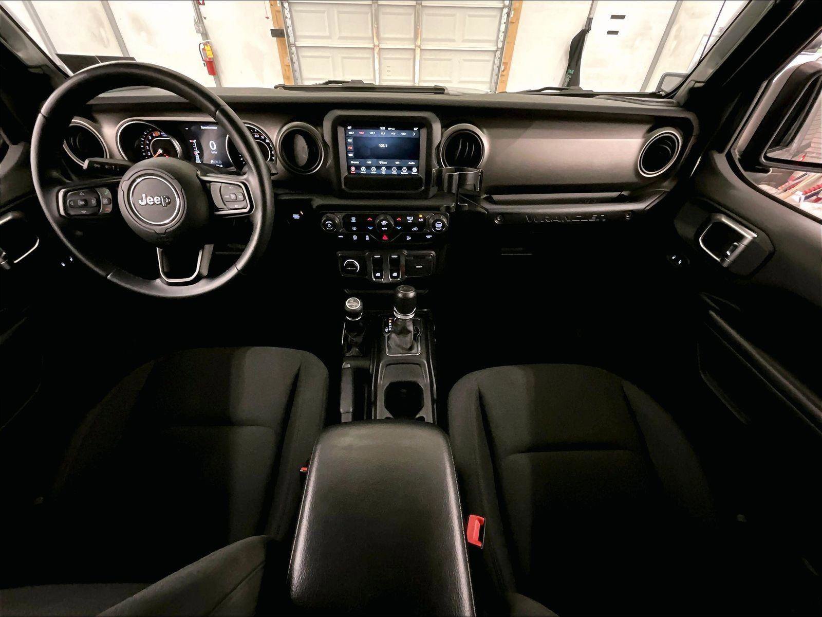 Used 2018 Jeep Wrangler Sport AWD/4WD image 14