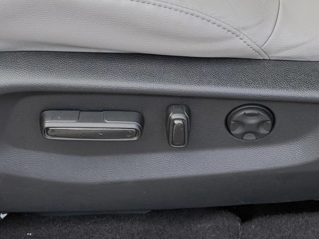 Used 2018 Honda CR-V EX-L image 19