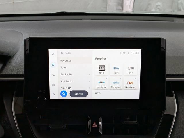 Used 2024 Toyota Corolla Cross LE image 25