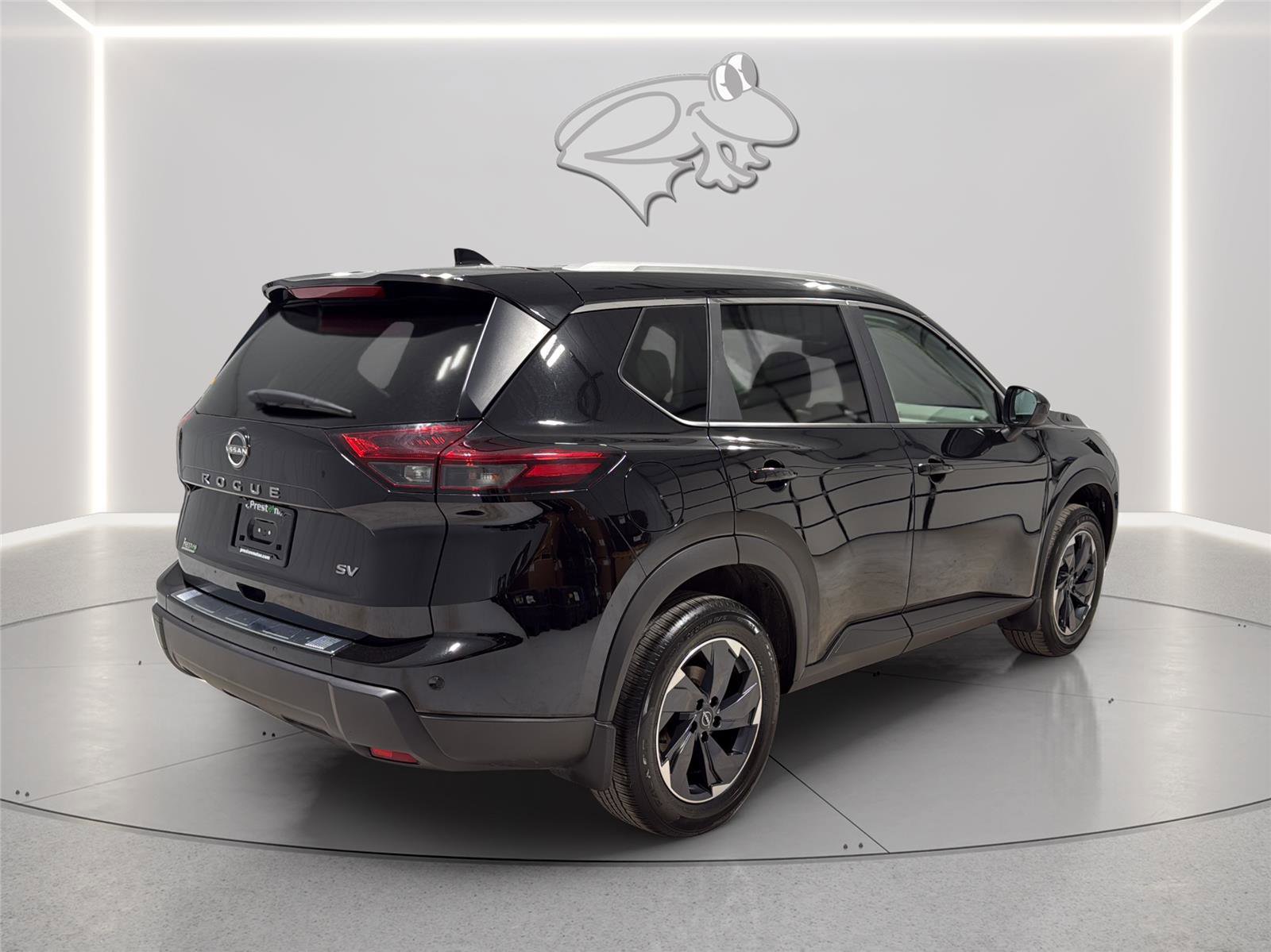 Used 2024 Nissan Rogue SV w/ SV Premium Package FWD image 5