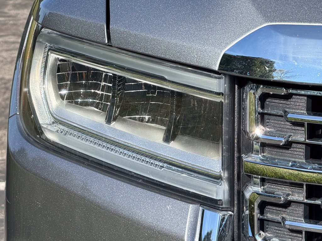 Used 2020 GMC Acadia Denali w/ Technology Package AWD/4WD image 4