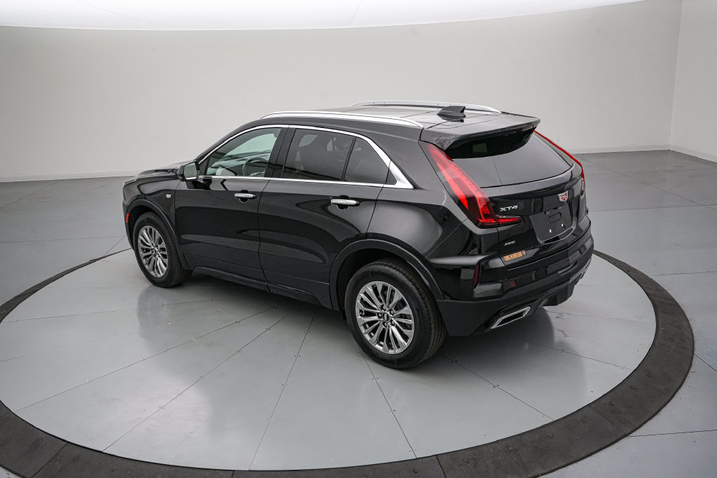 Used 2024 Cadillac XT4 Premium Luxury w/ Active Safety Package AWD/4WD image 6