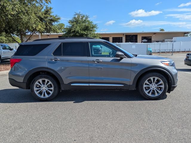 Certified 2023 Ford Explorer XLT w/ Equipment Group 202A AWD/4WD image 2