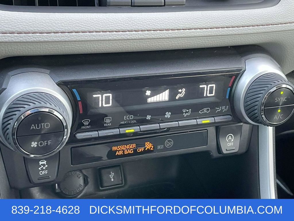 Used 2020 Toyota RAV4 XLE Premium image 28