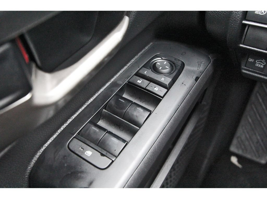 Used 2025 Toyota Tacoma TRD Off-Road AWD/4WD image 20