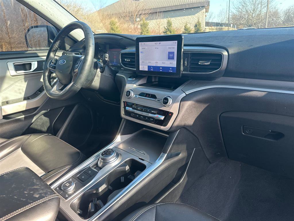 Certified 2023 Ford Explorer XLT w/ Equipment Group 202A image 25