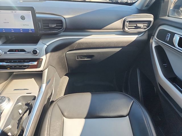 Certified 2022 Ford Explorer XLT w/ Equipment Group 202A image 10