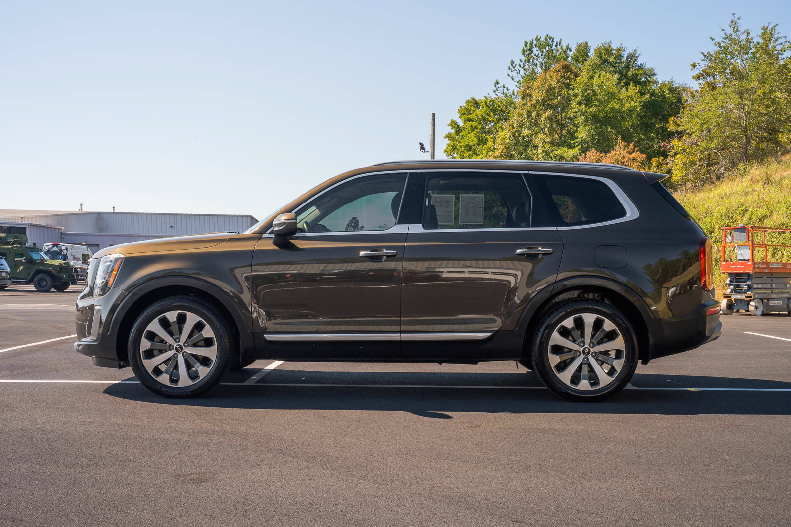 Used 2020 Kia Telluride S FWD image 4