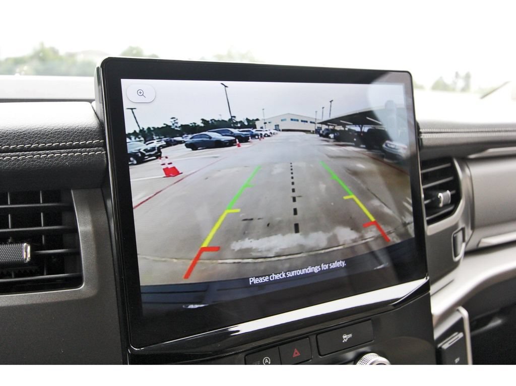 Certified 2024 Ford Expedition XLT RWD image 23