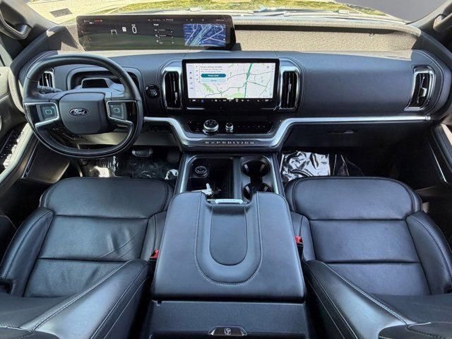 Certified 2025 Ford Expedition Platinum w/ Stealth Appearance Package image 9