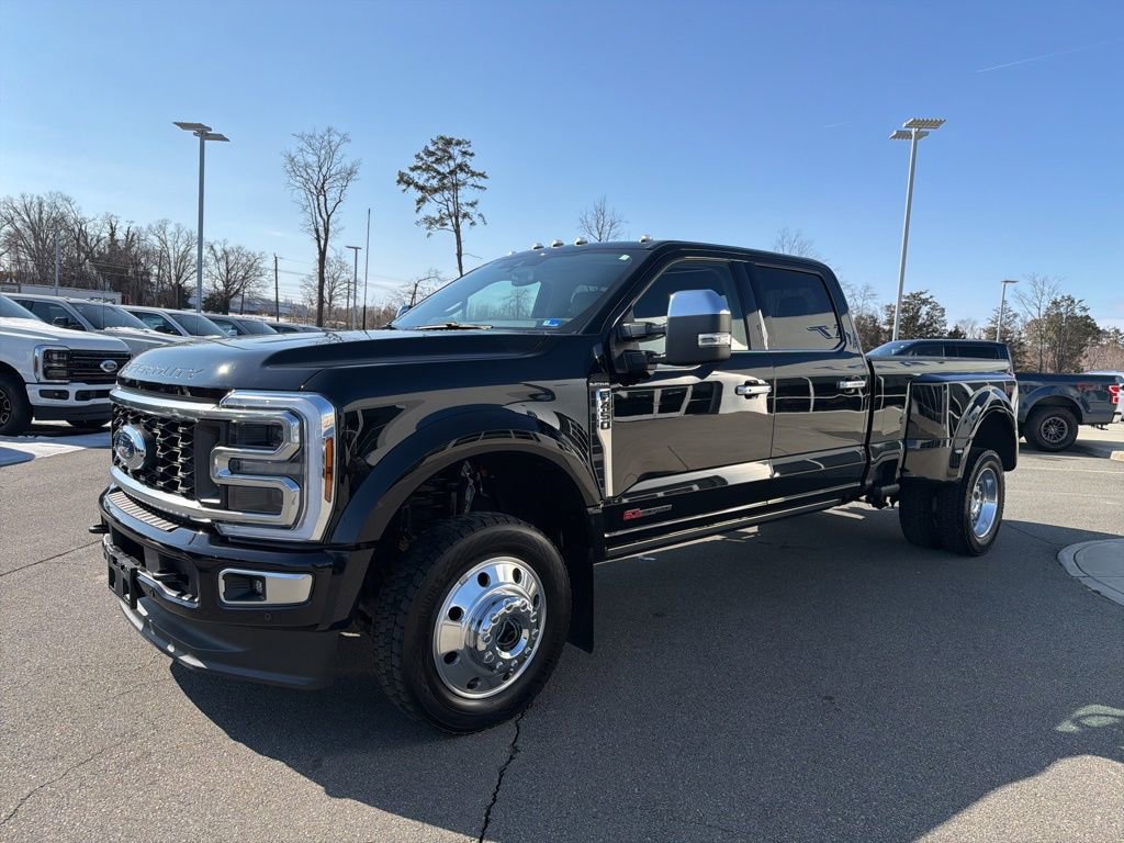 Certified 2025 Ford F450 Platinum w/ Platinum Plus Package image 9