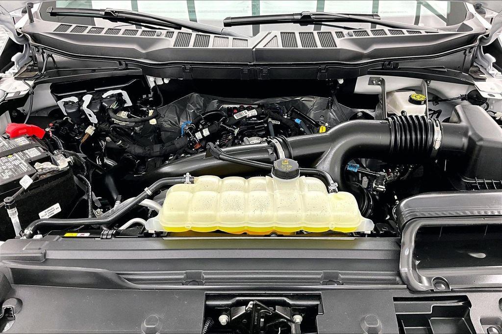 Certified 2025 Ford F150 XL RWD image 9