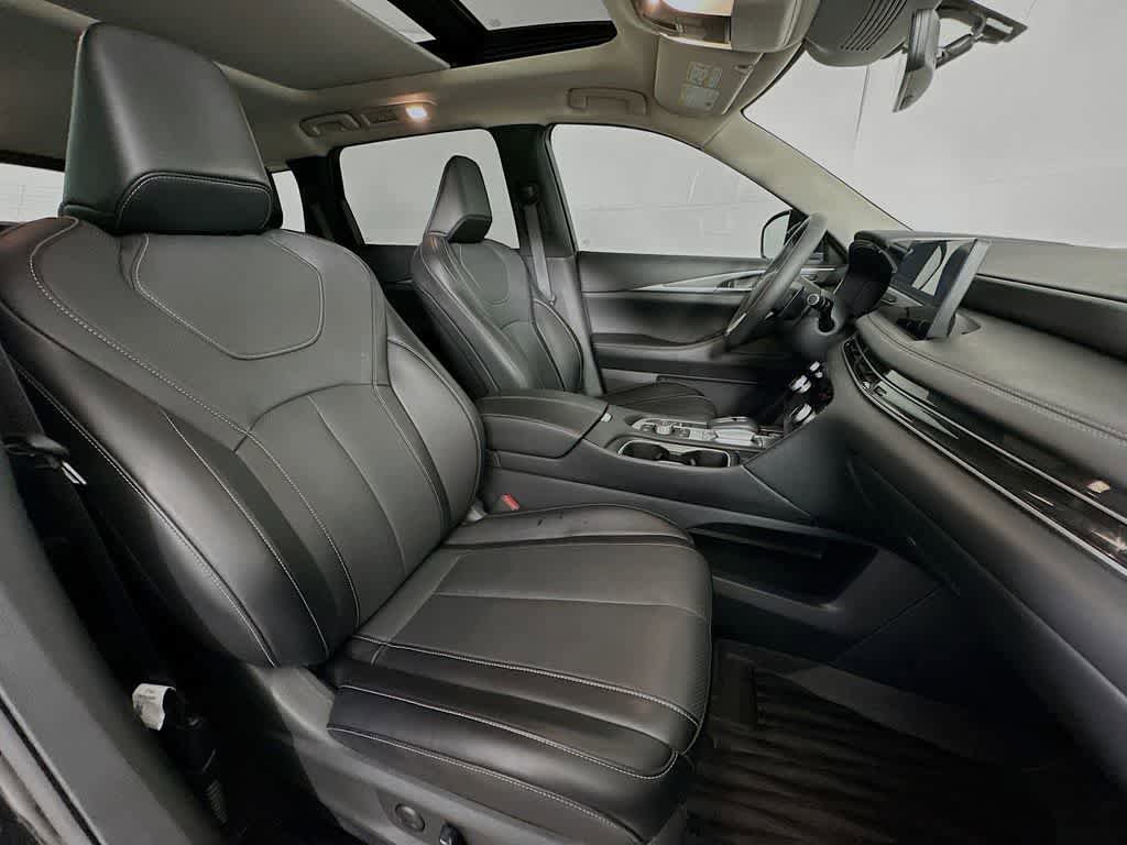 Used 2024 INFINITI QX60 Luxe AWD/4WD image 15