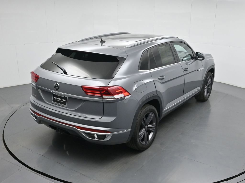 Used 2021 Volkswagen Atlas Cross Sport SE image 17