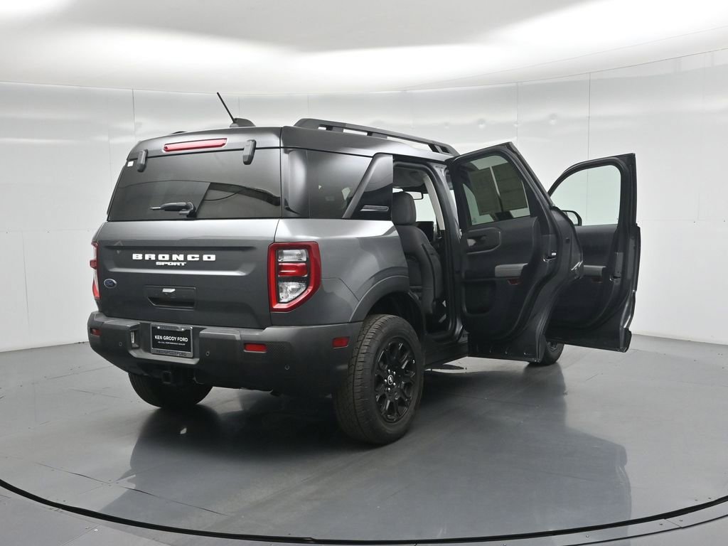 Certified 2025 Ford Bronco Sport Badlands AWD/4WD image 5