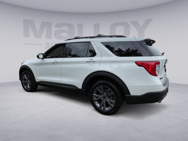 Certified 2023 Ford Explorer XLT w/ Equipment Group 202A AWD/4WD image 3