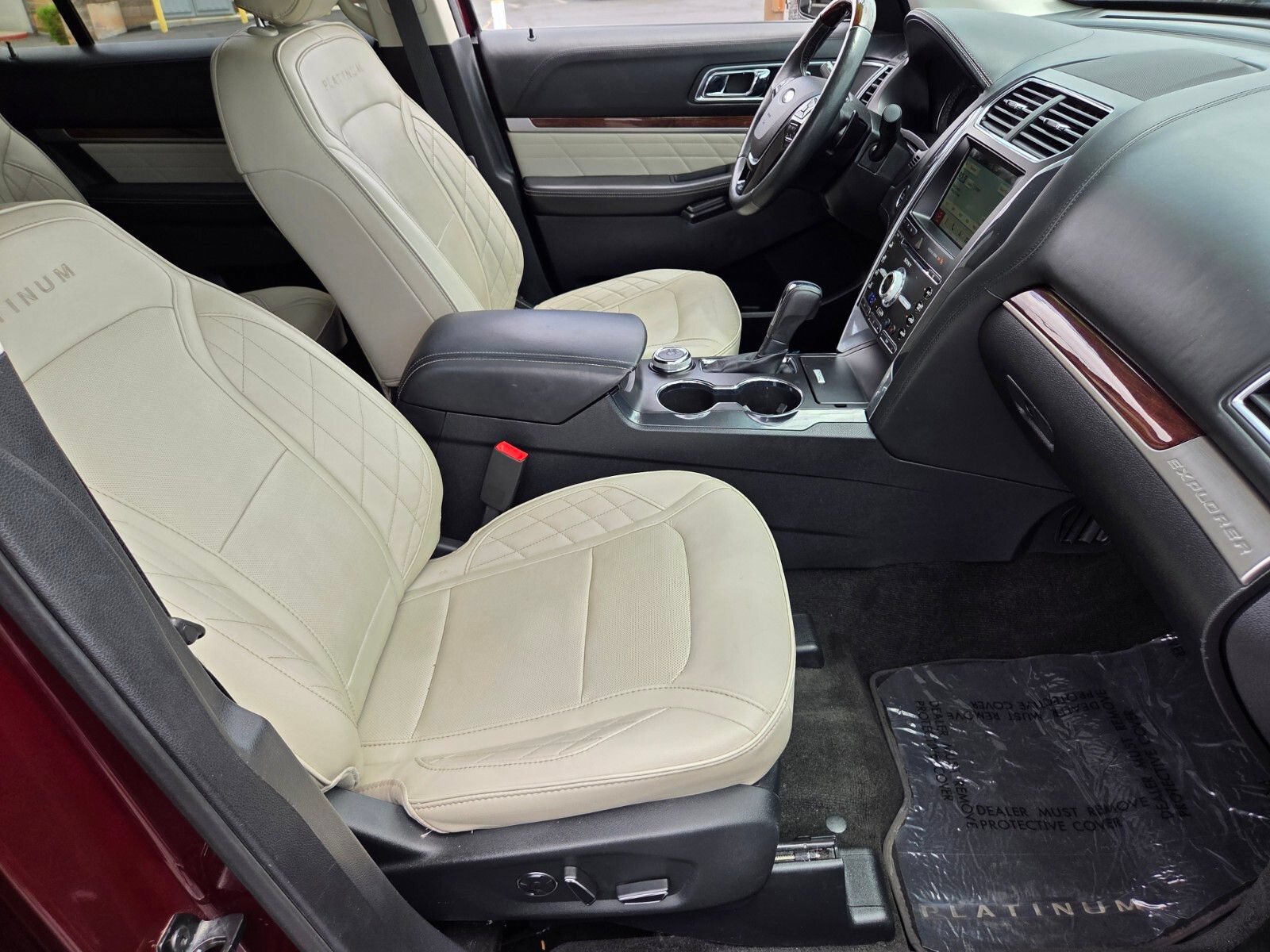 Certified 2018 Ford Explorer Platinum AWD/4WD image 17