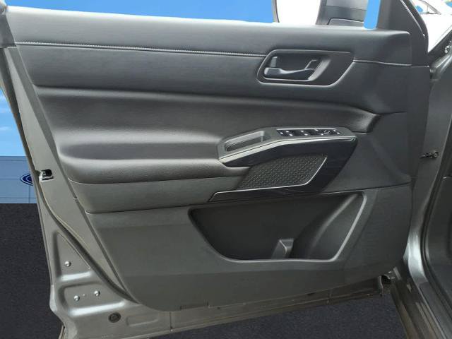 Used 2024 Nissan Pathfinder SV w/ Black Appearance Package AWD/4WD image 21