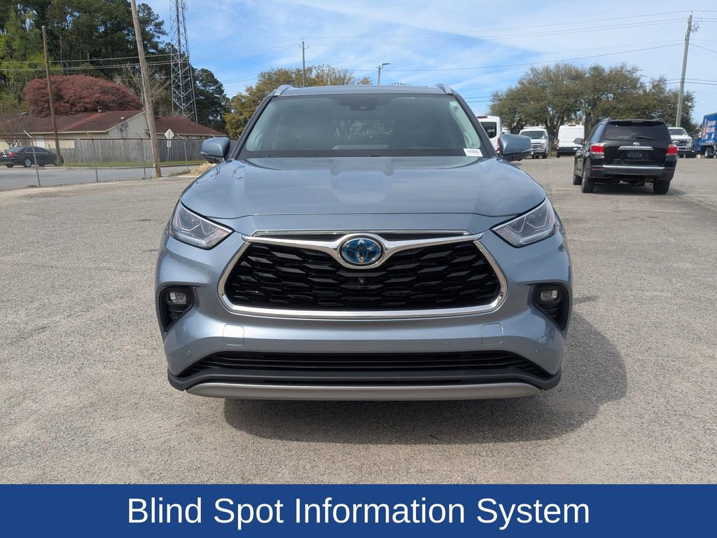 Used 2023 Toyota Highlander Platinum image 9