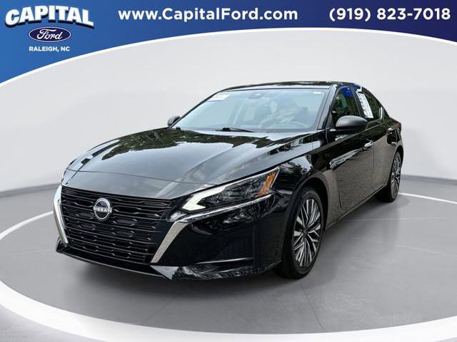 Used 2025 Nissan Altima 2.5 SV