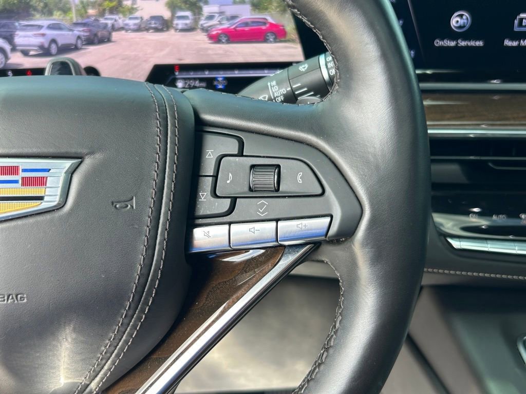 Used 2024 Cadillac Escalade ESV Premium Luxury Platinum image 44