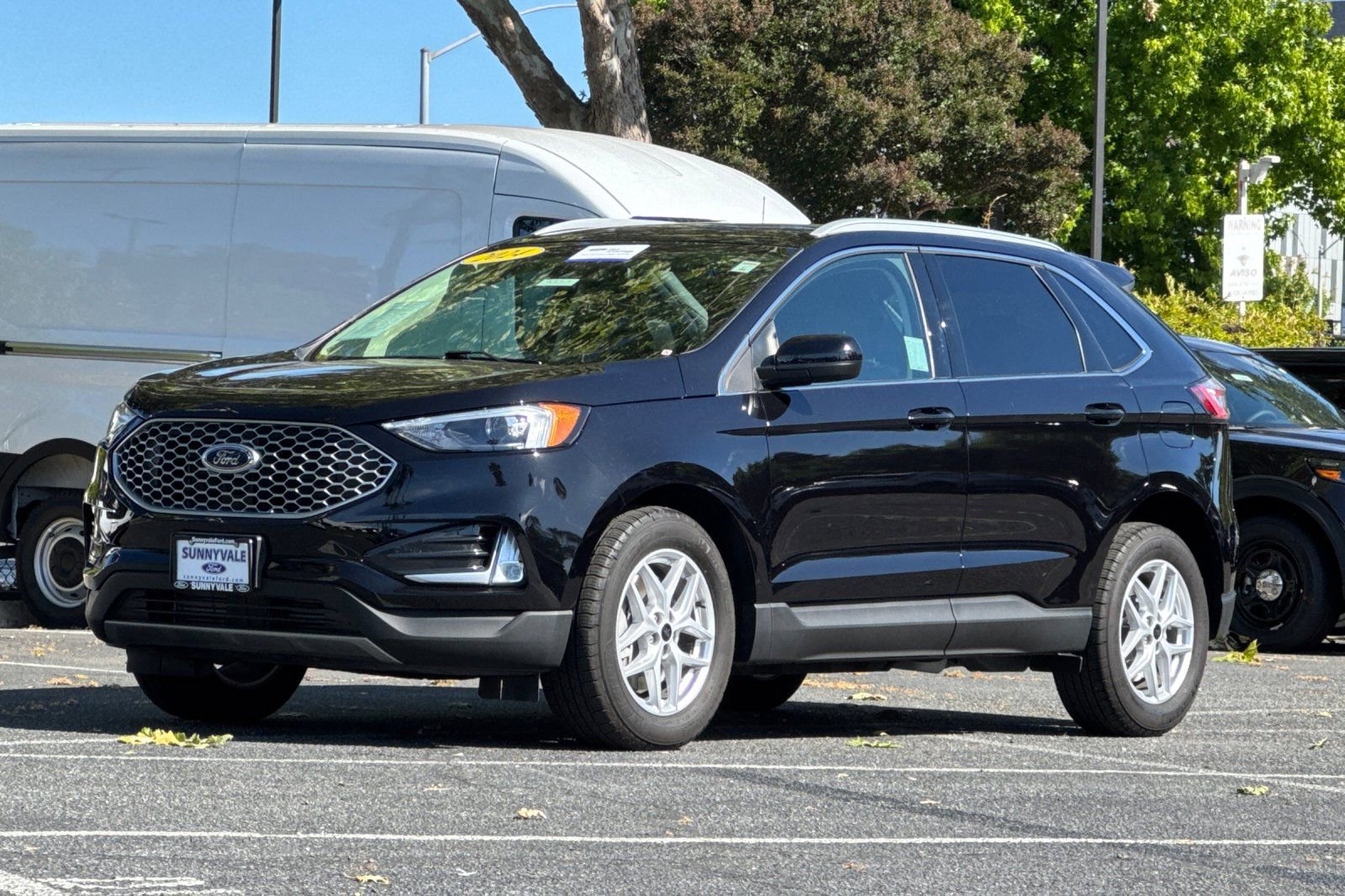 Certified 2024 Ford Edge SEL w/ Convenience Package AWD/4WD image 9