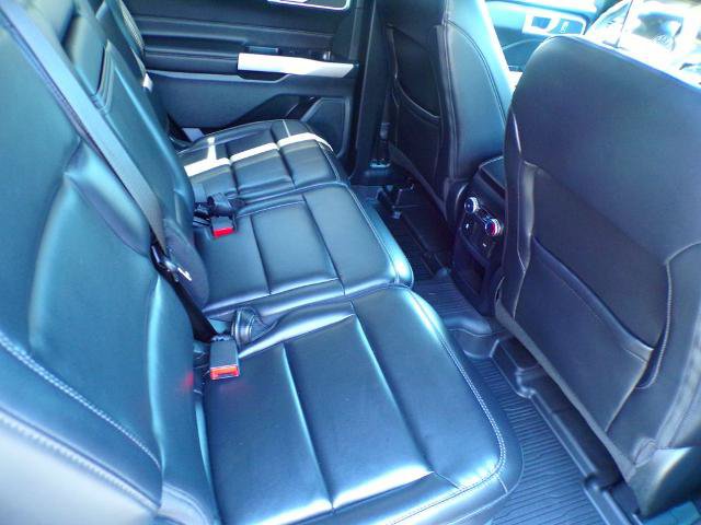 Certified 2021 Ford Explorer XLT w/ Equipment Group 202A AWD/4WD image 12