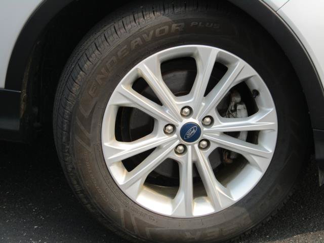 Certified 2019 Ford Escape SE FWD image 6