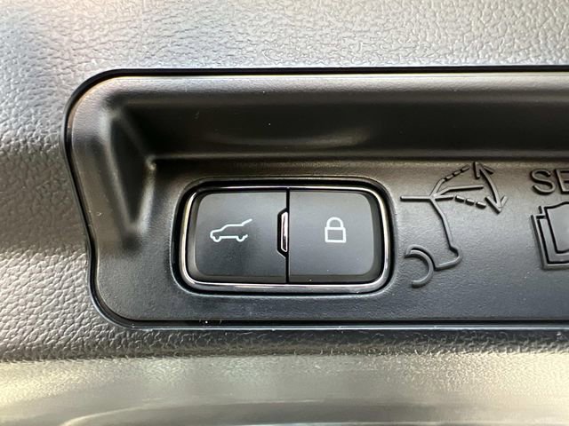 Certified 2023 Ford Explorer XLT image 13