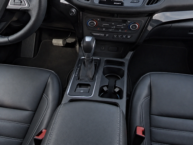 Certified 2019 Ford Escape Titanium AWD/4WD image 13