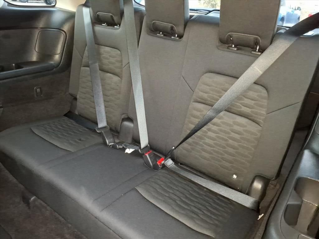 Used 2025 Nissan Pathfinder SV image 13