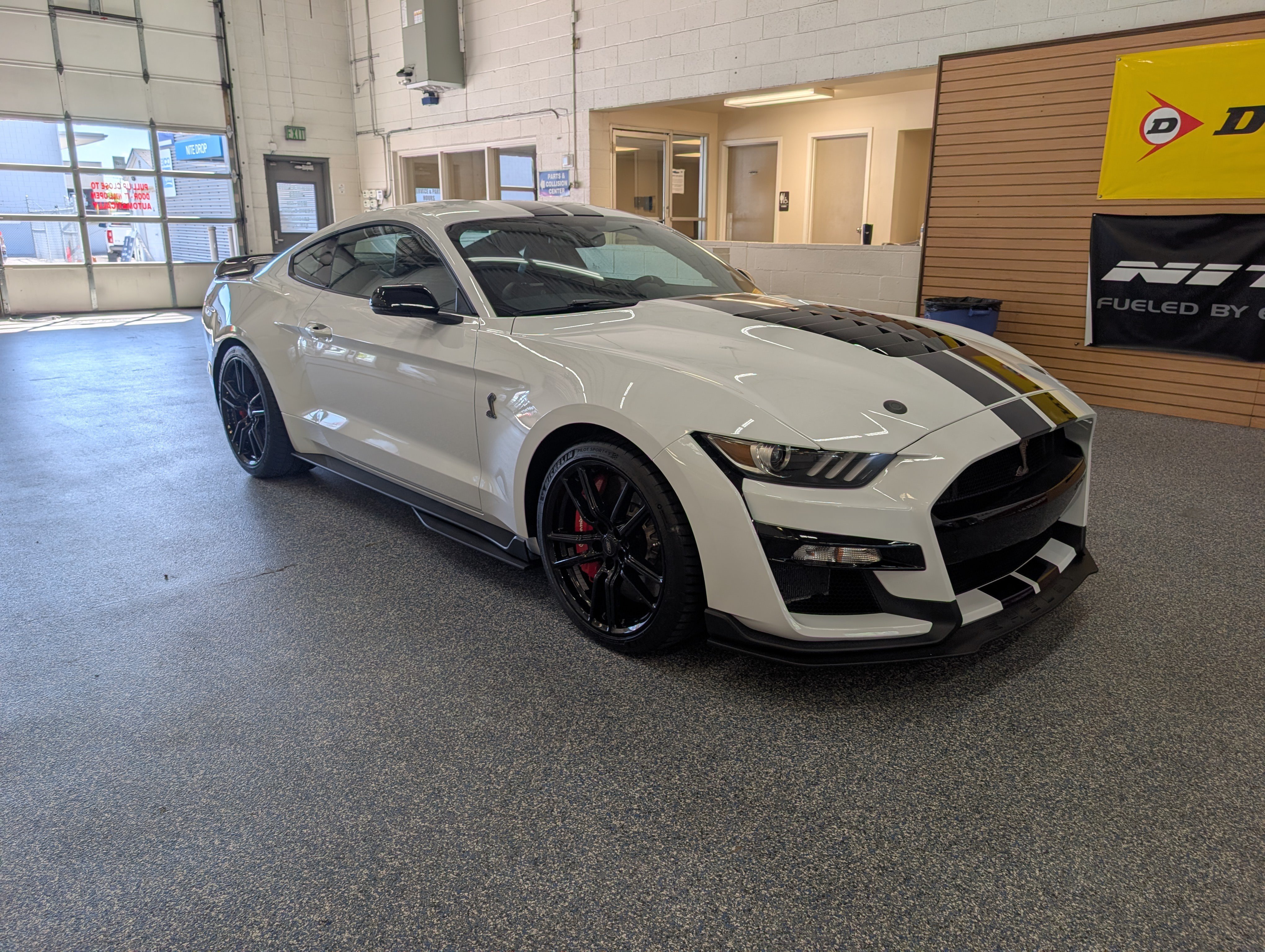 Certified 2020 Ford Mustang Shelby GT500 w/ Technology Package RWD image 9