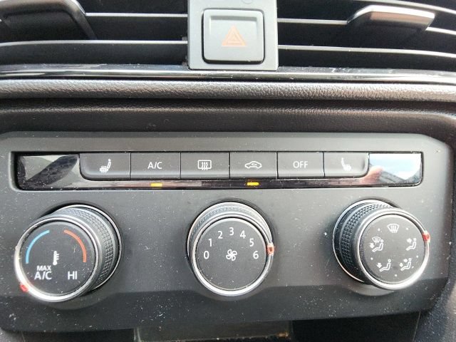 Used 2022 Volkswagen Taos SE AWD/4WD image 23