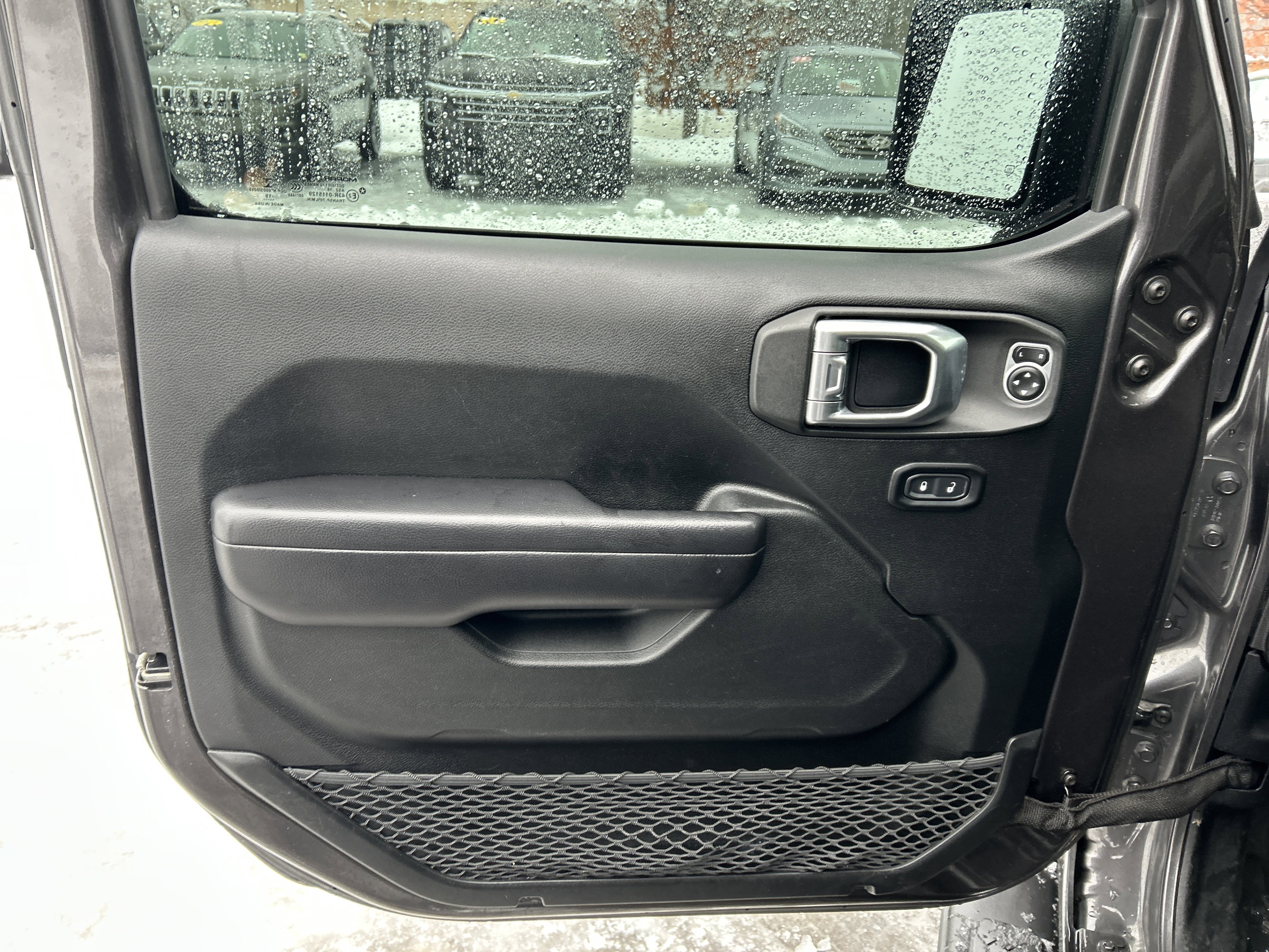 Used 2019 Jeep Wrangler Unlimited Sport image 13