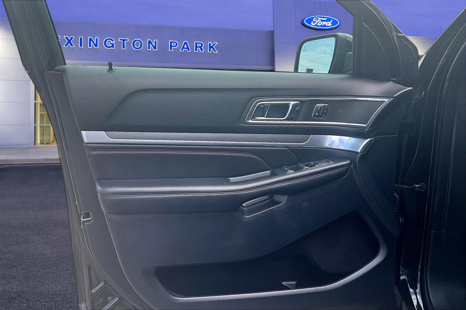Certified 2019 Ford Explorer Sport w/ Equipment Group 401A AWD/4WD image 20