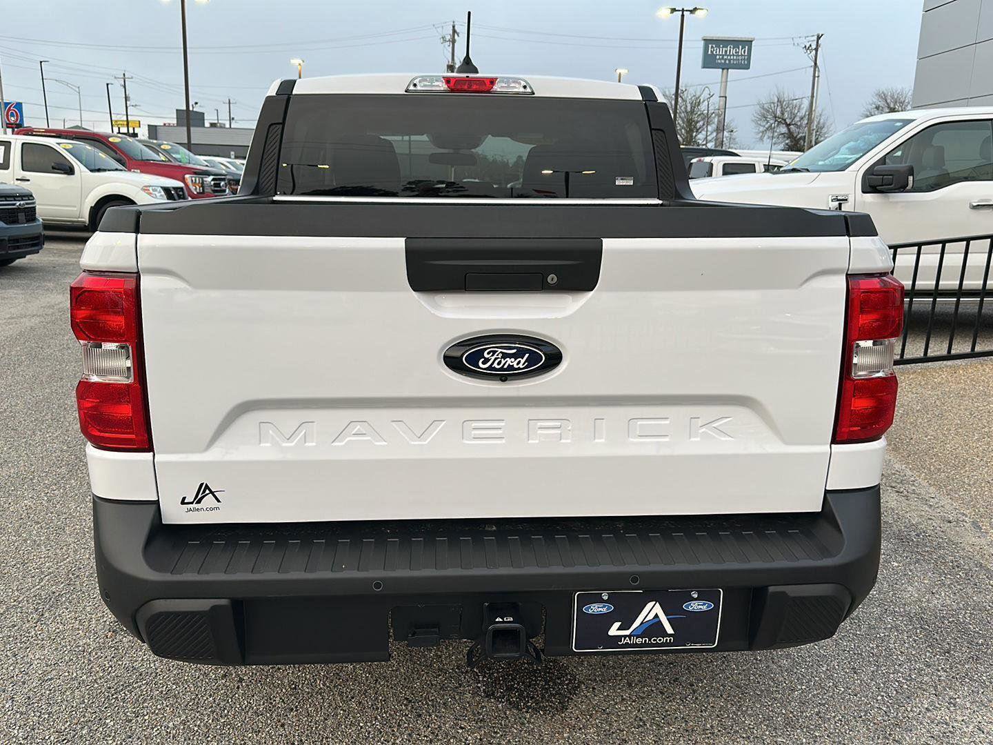 Certified 2025 Ford Maverick XLT w/ Equipment Group 302A image 48