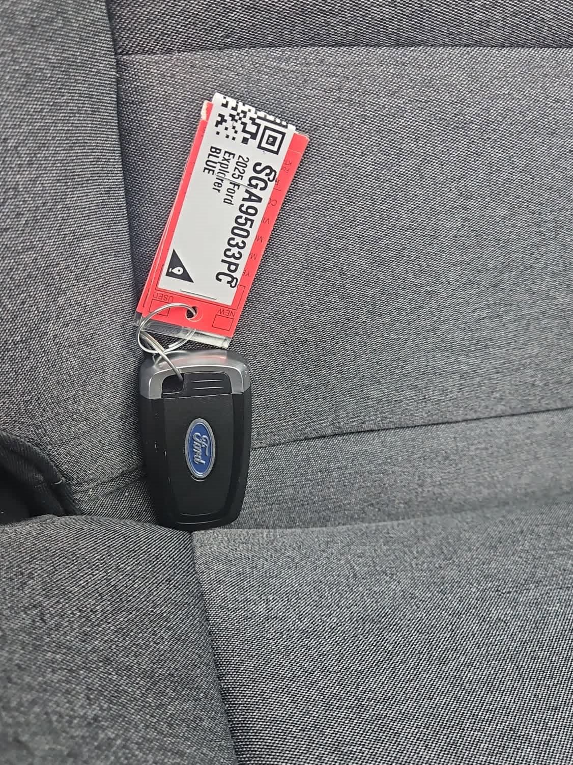 Certified 2025 Ford Explorer Active image 21