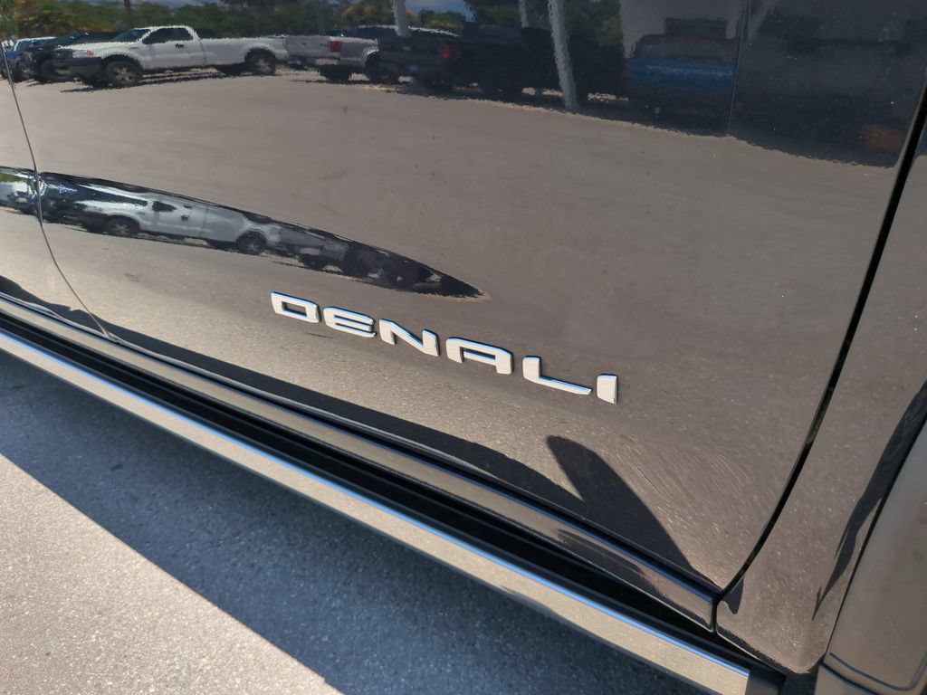 Used 2022 GMC Sierra 1500 Denali Ultimate AWD/4WD image 13