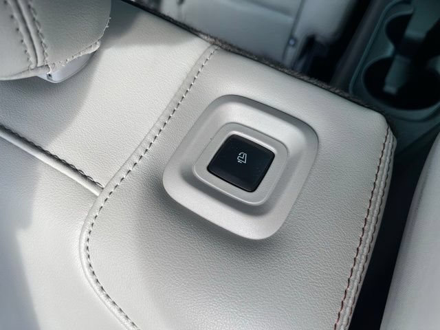 Certified 2025 Ford Expedition Active AWD/4WD image 25