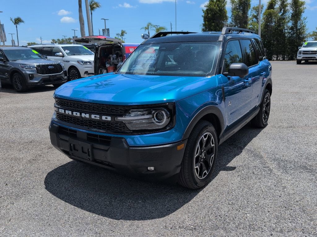 Certified 2025 Ford Bronco Sport Outer Banks w/ Outer Banks Tech Package+ AWD/4WD image 6