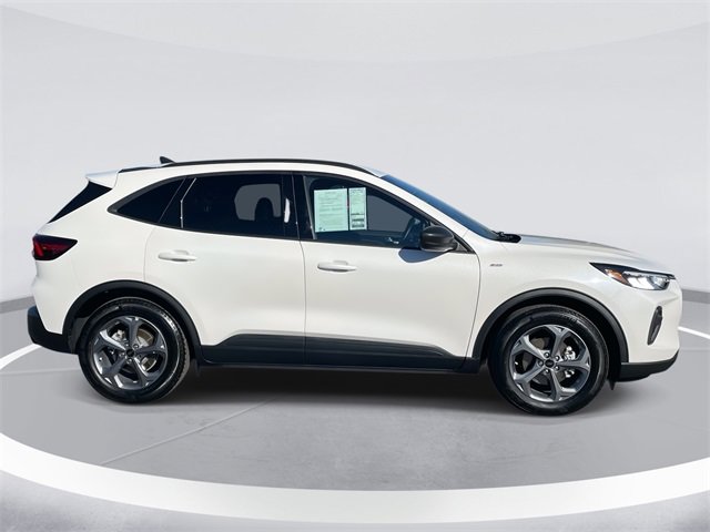 Certified 2025 Ford Escape ST-Line w/ Equipment Group 301A image 4