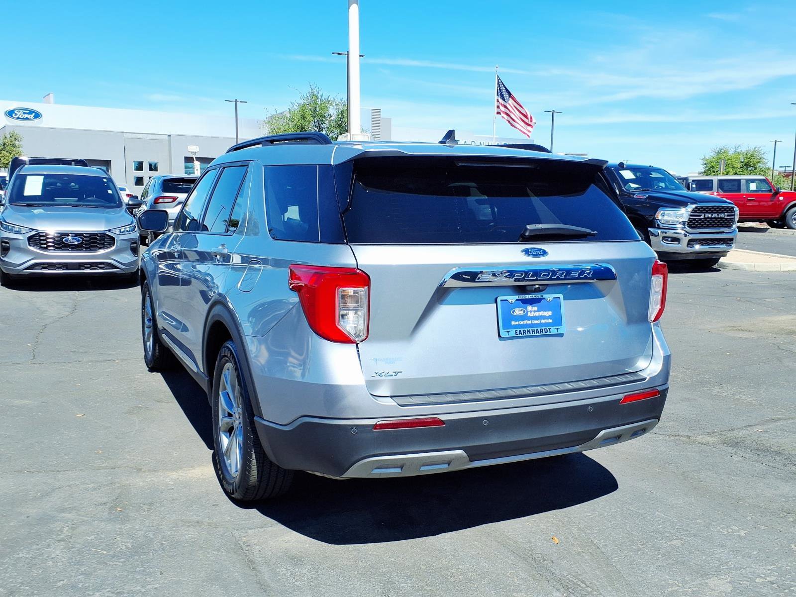 Certified 2022 Ford Explorer XLT w/ Equipment Group 202A image 4