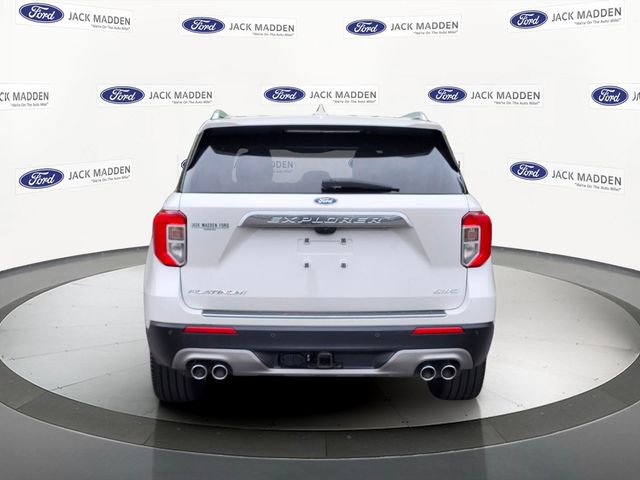 Certified 2023 Ford Explorer Platinum w/ Technology Package AWD/4WD image 4
