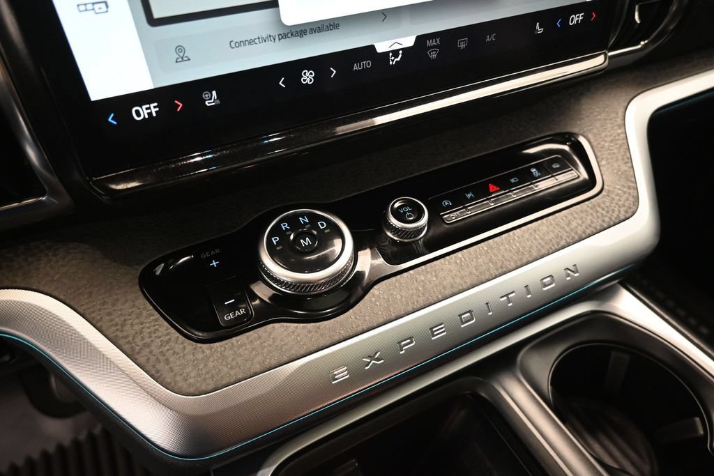 Certified 2025 Ford Expedition Tremor AWD/4WD image 17