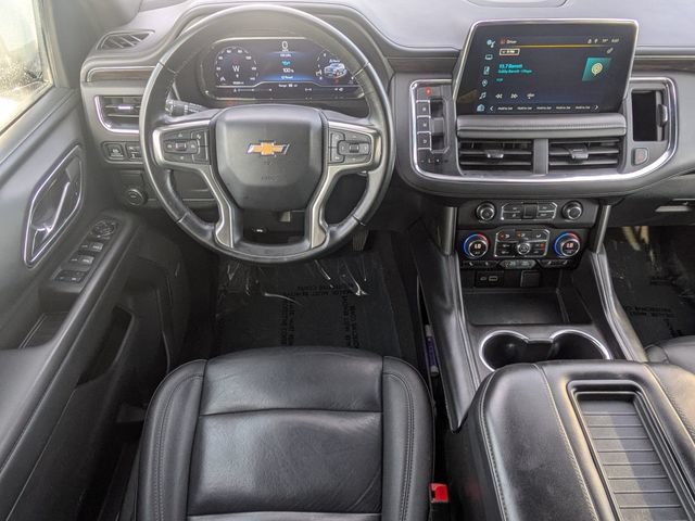 Used 2024 Chevrolet Suburban LT RWD image 17